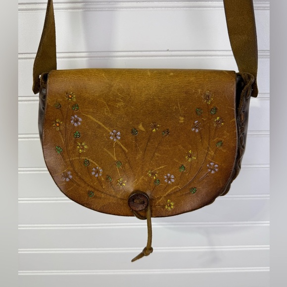Vintage 70’s hand tooled leather floral purse. - Picture 11 of 11